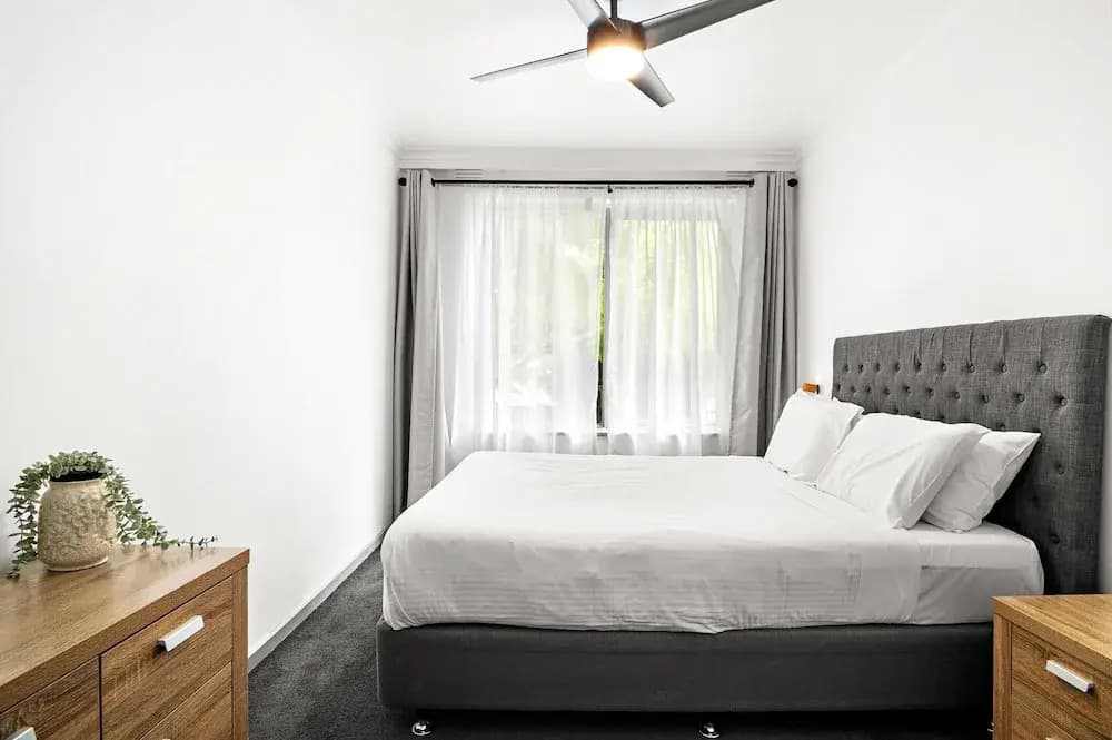 Serene 2-bed Apartment in St Kilda - photo 3