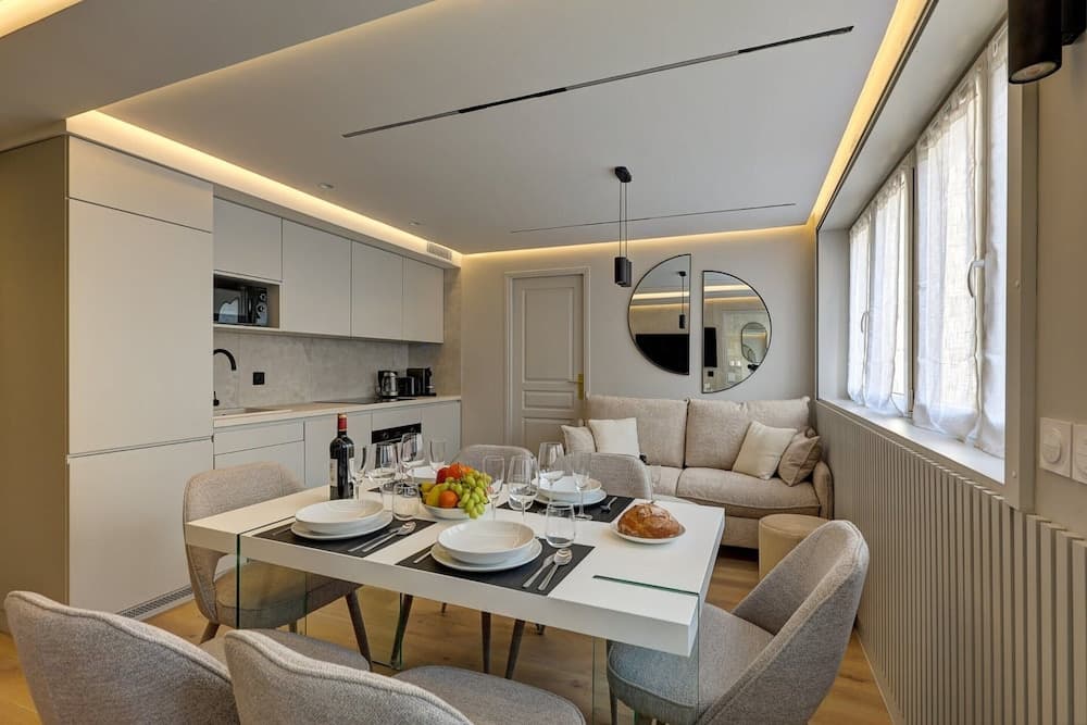 Sublime AC Apartment Eiffel Tower Champs de Mars - photo 11