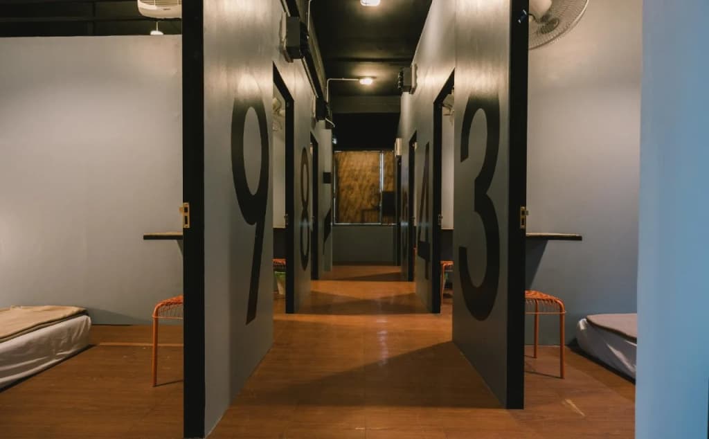 Guyasuka X Suthisan - Hostel - photo 10