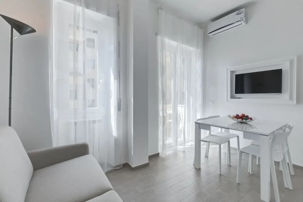 Trastevere White Apartment - photo 10