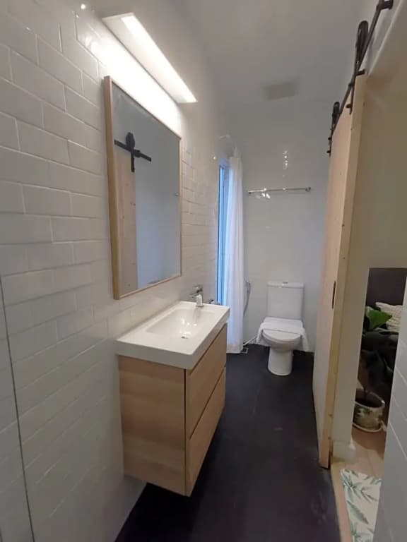 Double Bed Hotel - photo 7