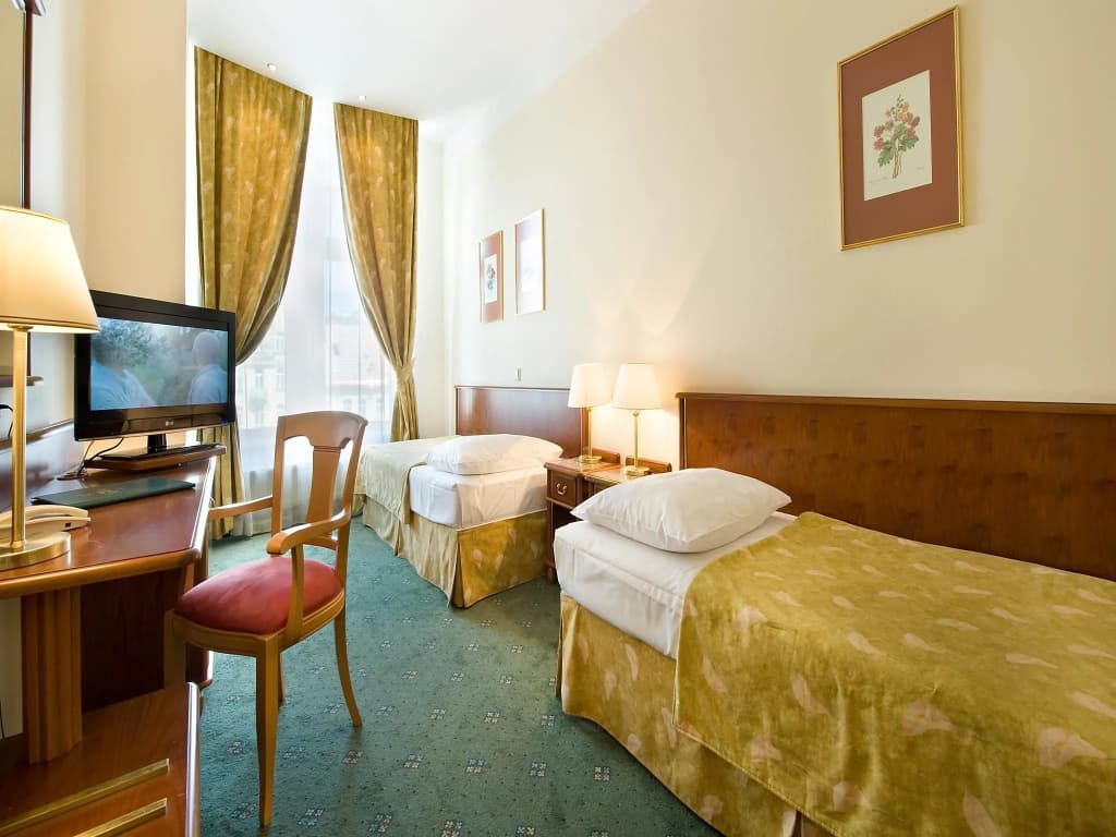 EA Hotel Rokoko - photo 27