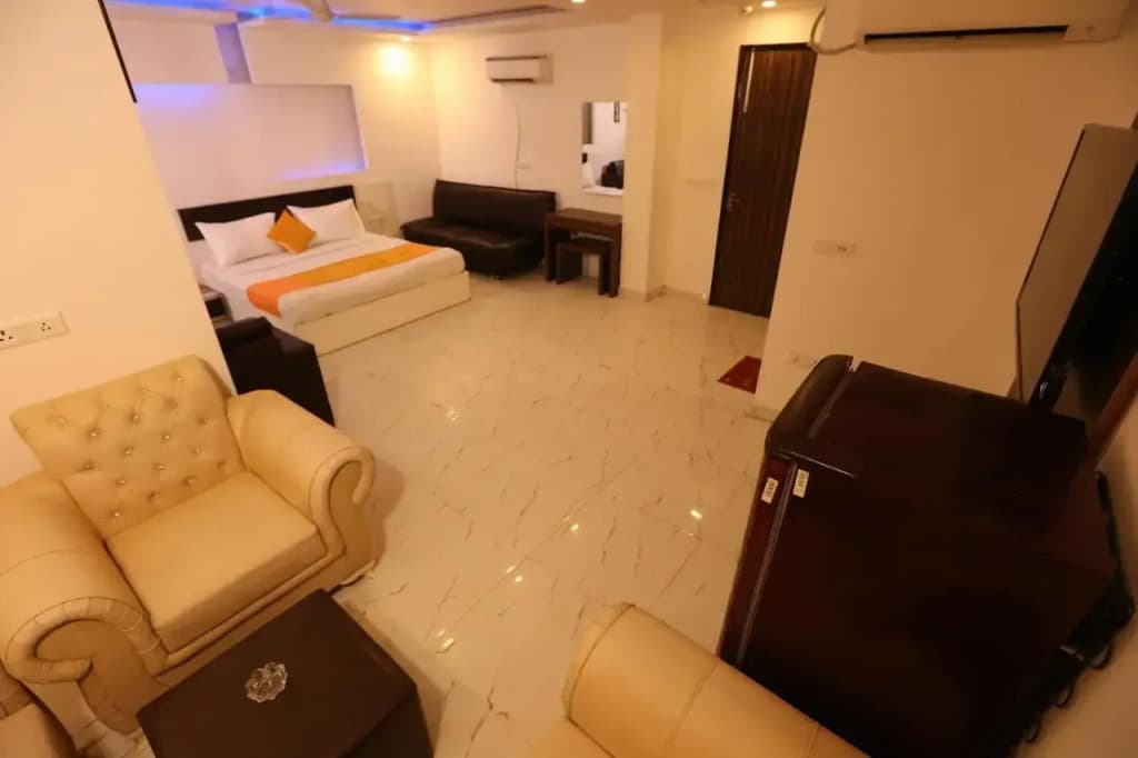 Hotel Milan by Foxi Group-Delhi Airport - photo 2