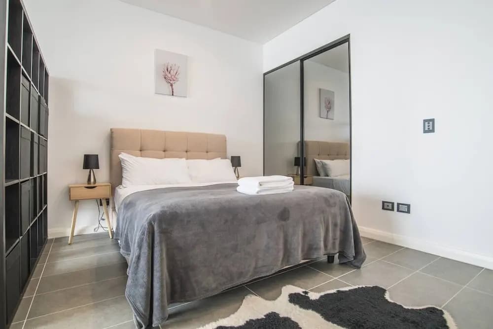 Home With Convenient Location! Close to Train&cbd - photo 3