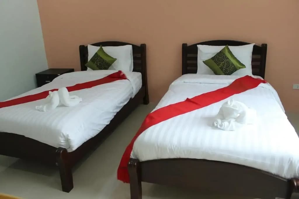 Maehaad Guesthouse - photo 10