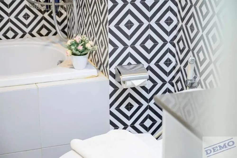 Luxe Paradise Suites Hotel Dich Vong Hau - photo 8