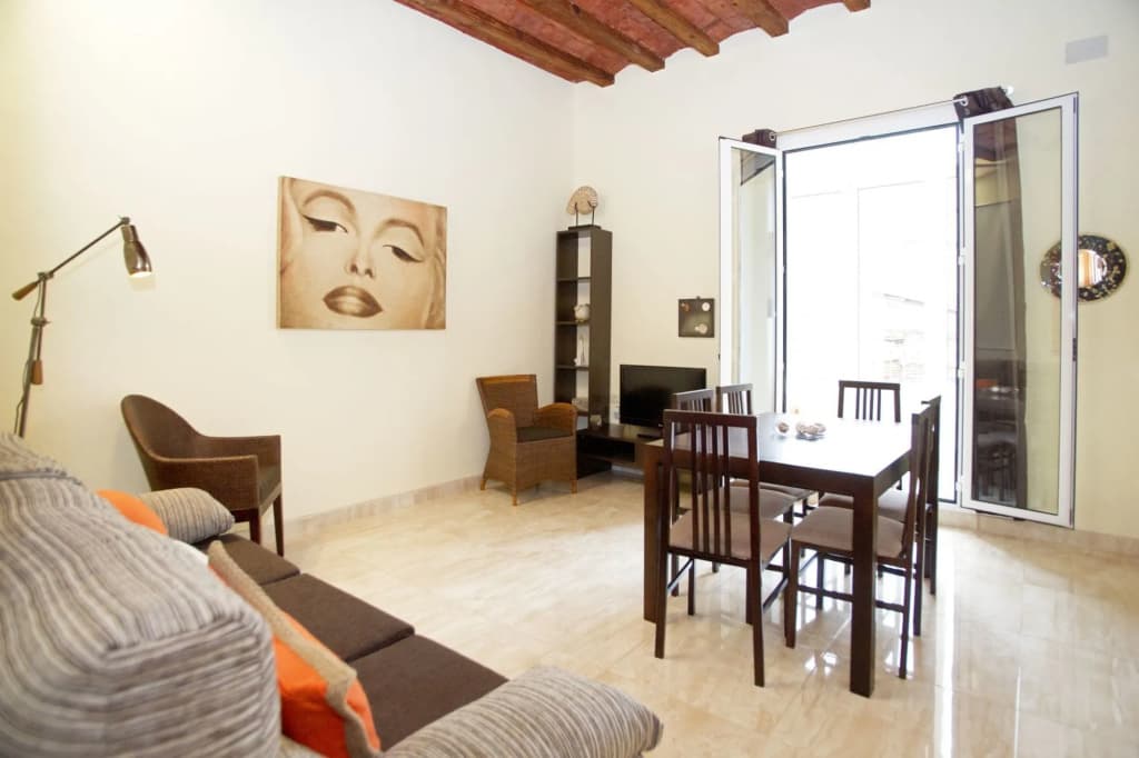 BBarcelona Luxury Ramblas Flat - photo 6
