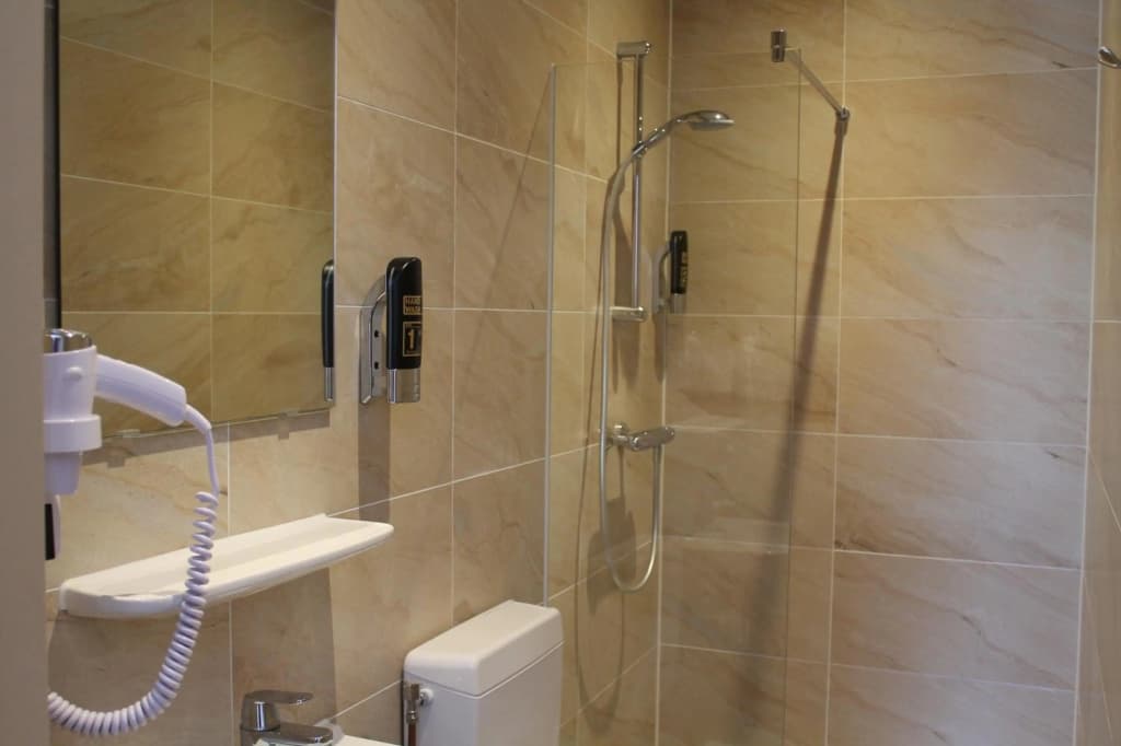 Aston City Hotel - photo 15