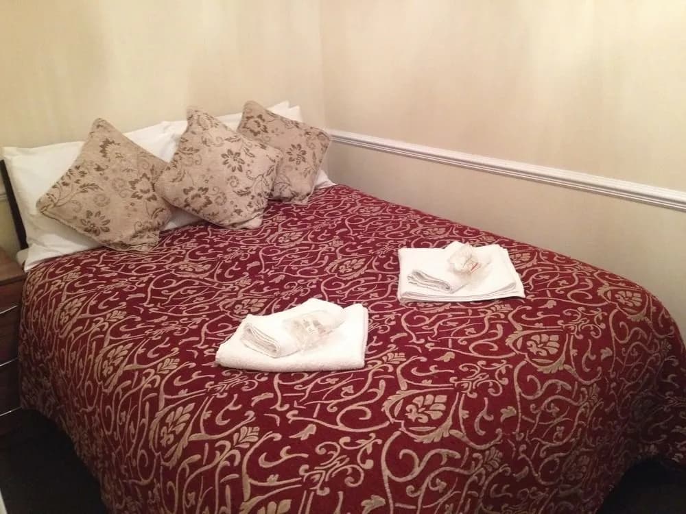 Larsvale Lodge - photo 7