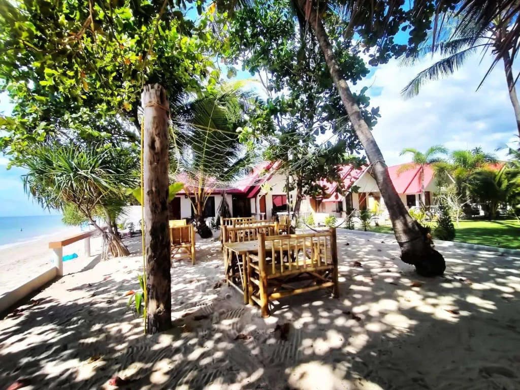 Lanta Beach Resort - photo 9