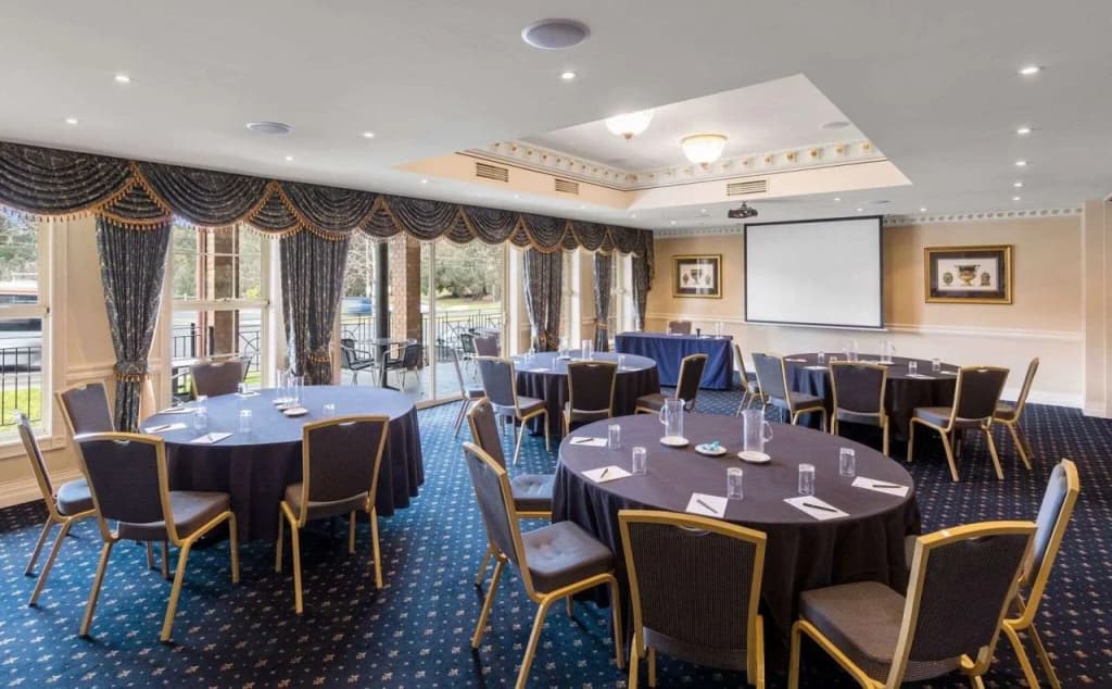 Canterbury International Hotel - photo 27