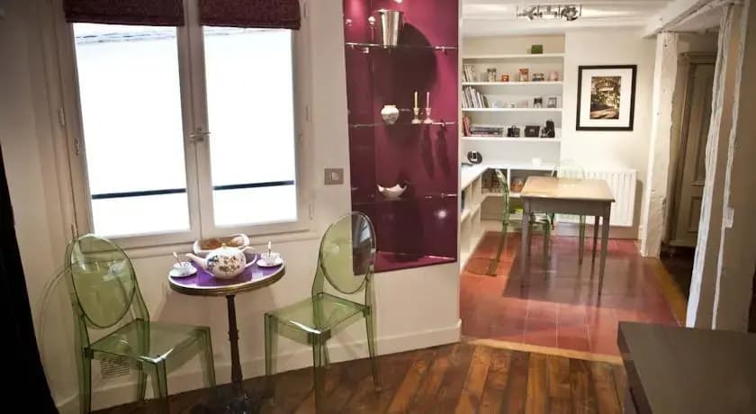 Luxurious apartment, near Louvre at the heart of Paris - photo 1