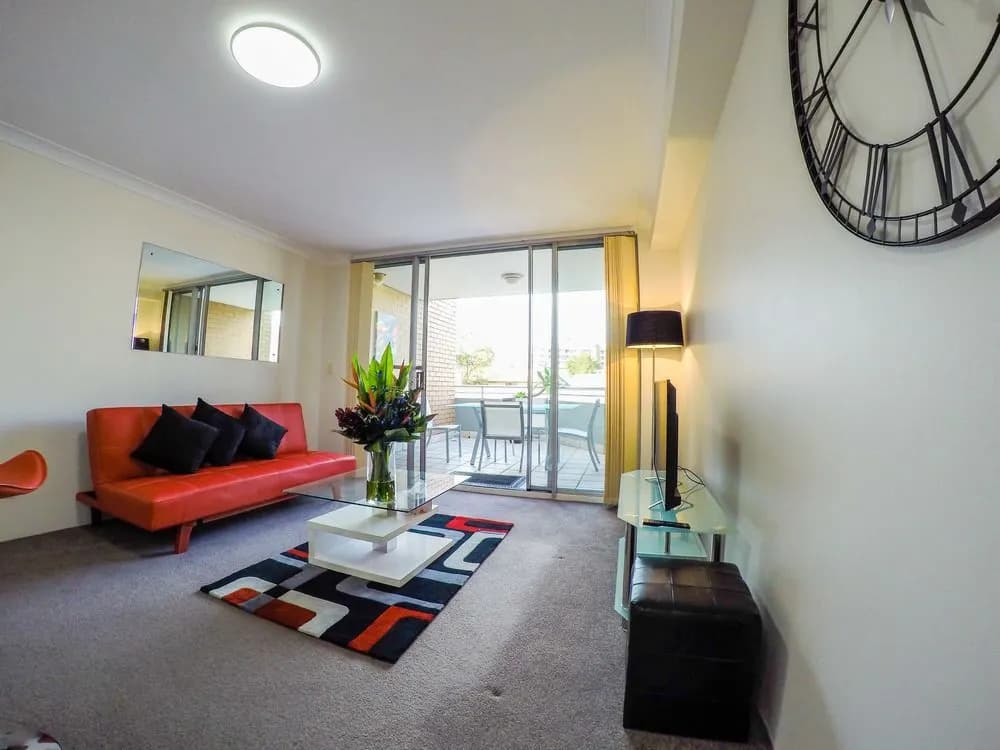 Pittwater Apartments - photo 2