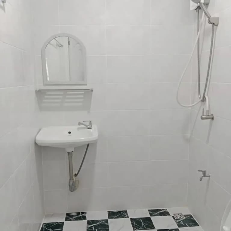 Tom Guest house - photo 7