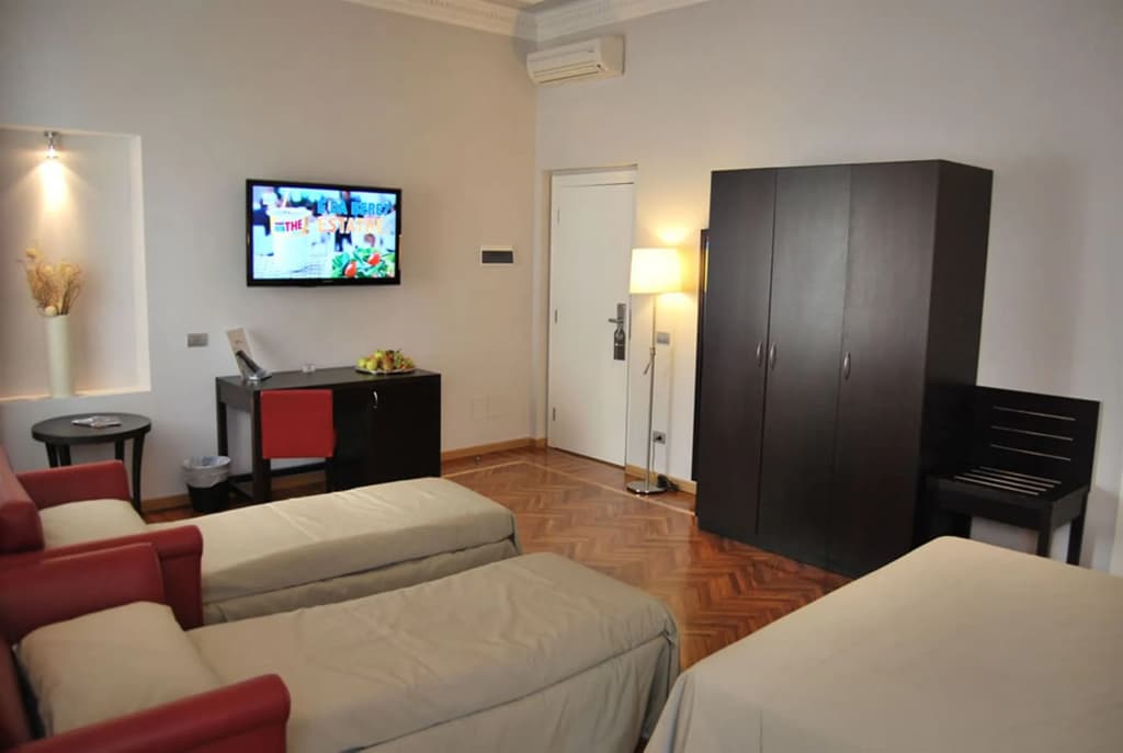 Target Inn Rome - photo 6