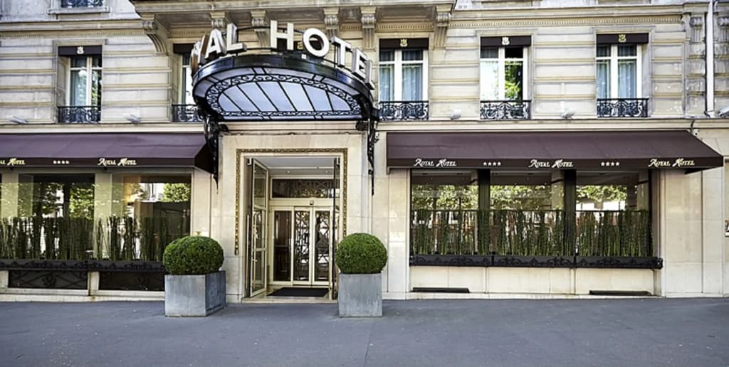 Royal Hotel Paris Champs Elysées - photo 44