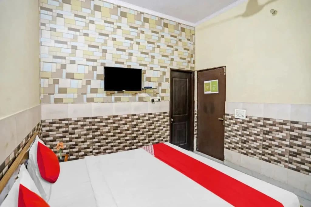 OYO Flagship Kashvi Palace Near Usmaanpur 1st pusta - photo 6