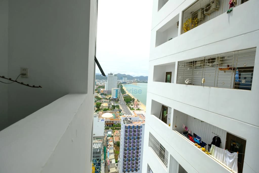 Sunrise Ocean View Apartment - photo 20