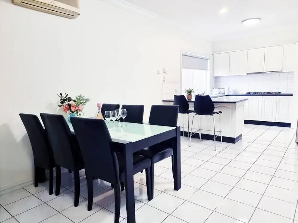 Rosie House - Spacious Comfortable Home - photo 8