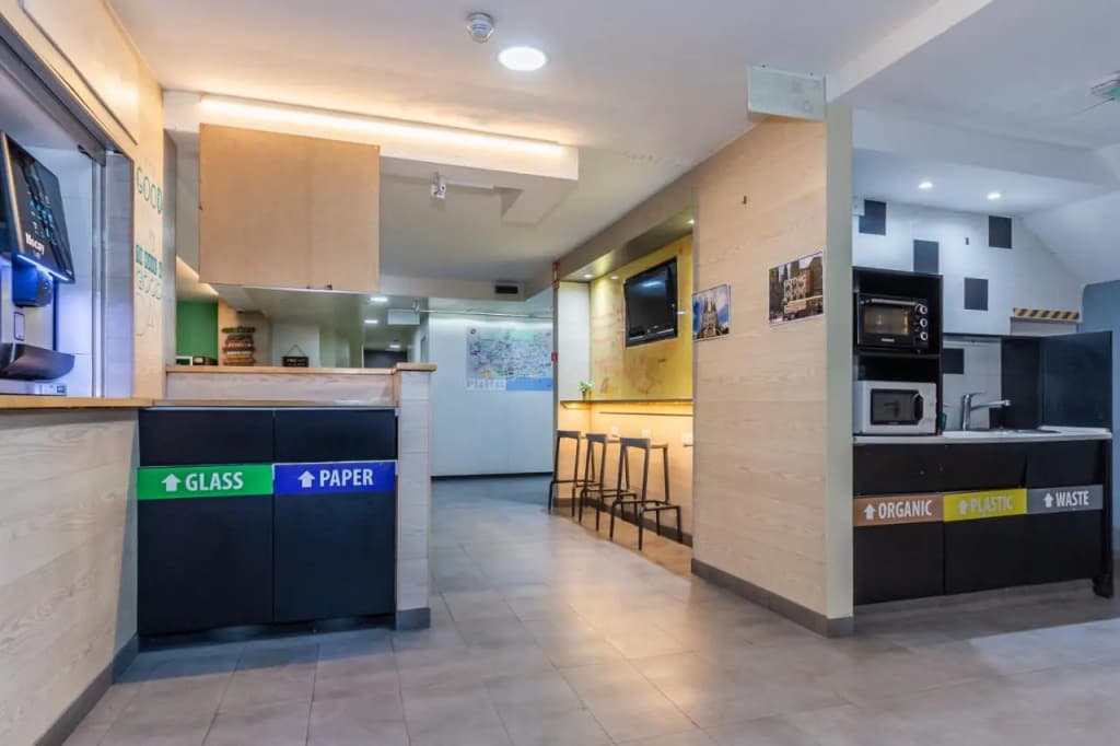 Sun & Moon Hostel - photo 18