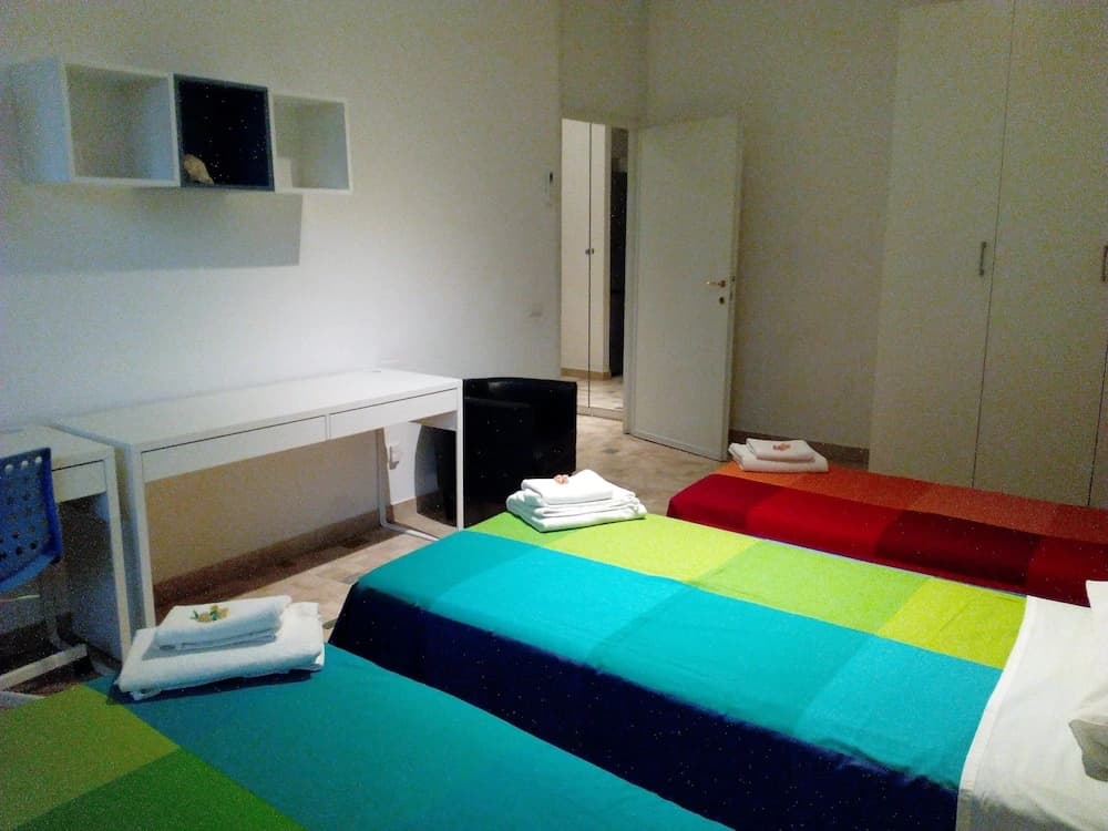 Stephenson Apartments - photo 2