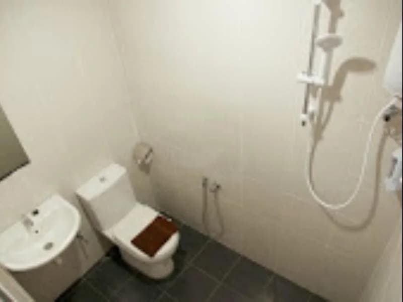 P Motel - photo 13