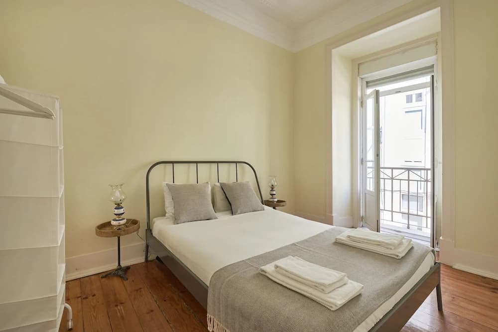 Renovated Spacious Baixa Apartment, By TimeCooler - photo 5