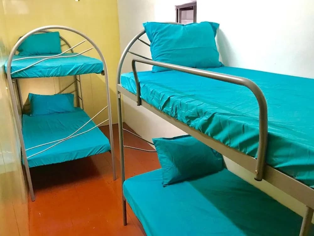 B&L Islanders Inn - Hostel - photo 4