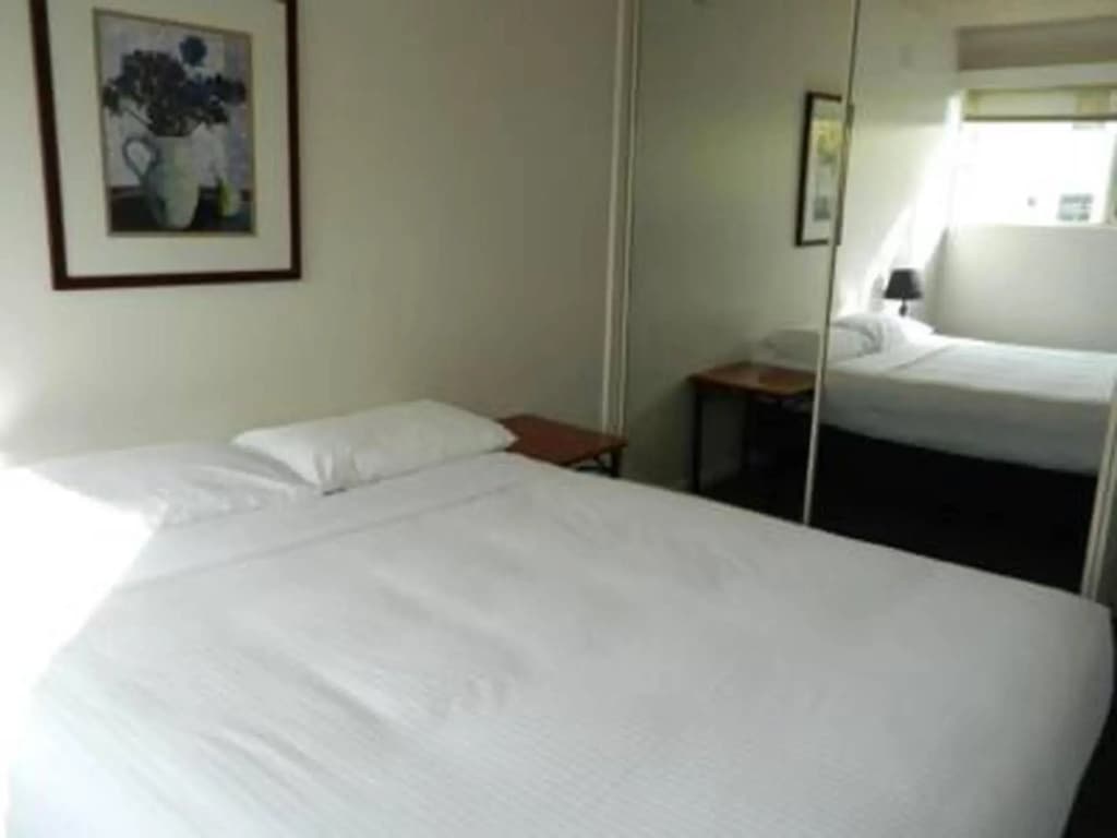 Apartments On Lygon - photo 2