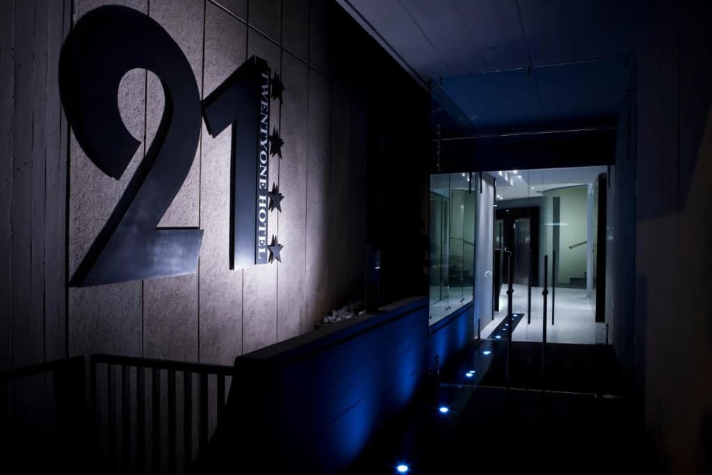 Hotel Twenty One  - photo 28