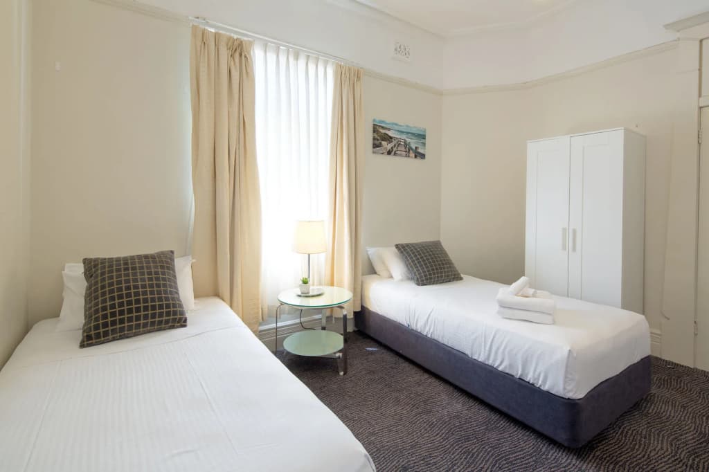 Neutral Bay Lodge - photo 5