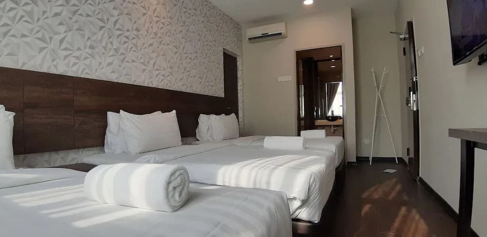 MIICO Hotel @ Mount Austin - photo 16