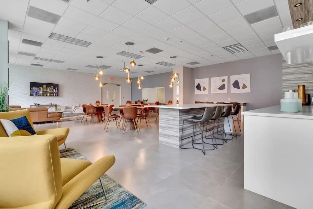 The Club at Brickell Bay Luxury Suites - photo 28