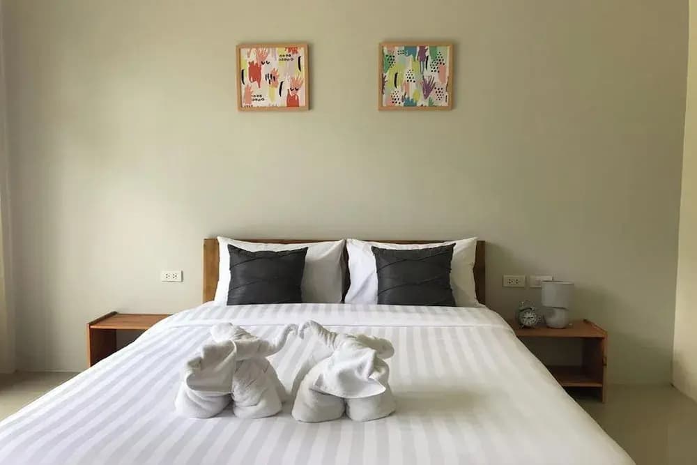Snooze Inn Phuket - photo 6