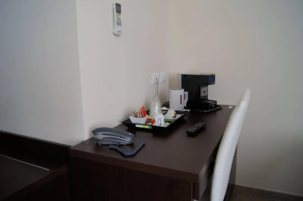 Mia Suites - photo 2