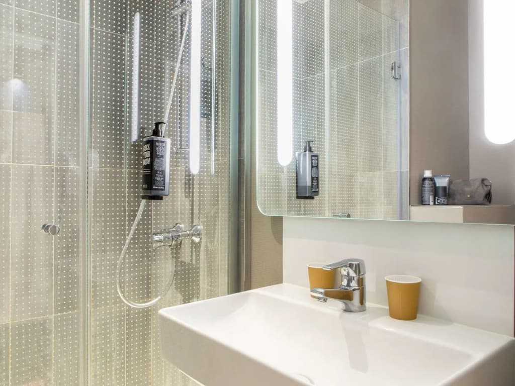 ibis Paris Ornano Montmartre Nord 18ème - photo 10