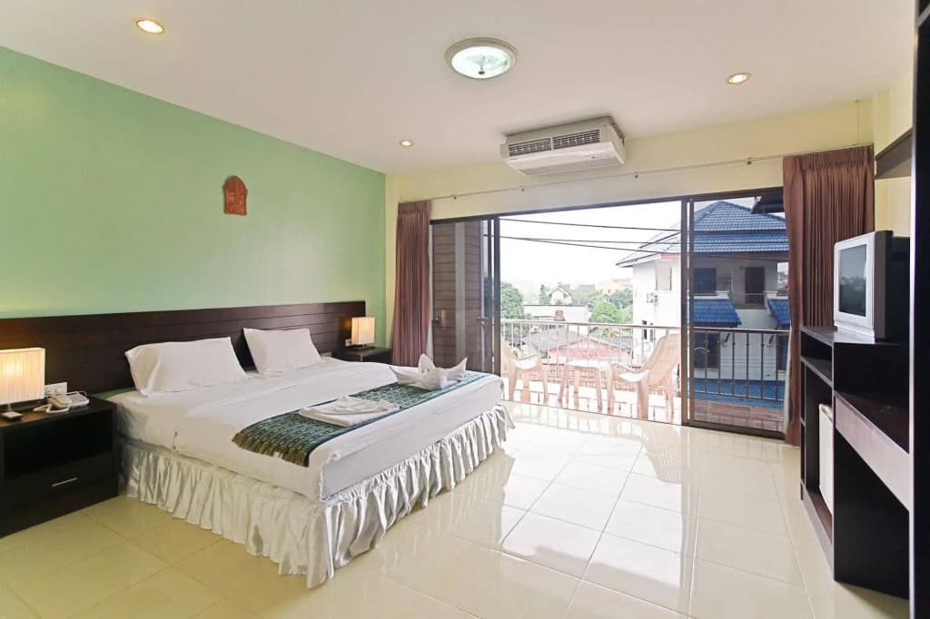 Absolute Guesthouse Phuket - photo 3