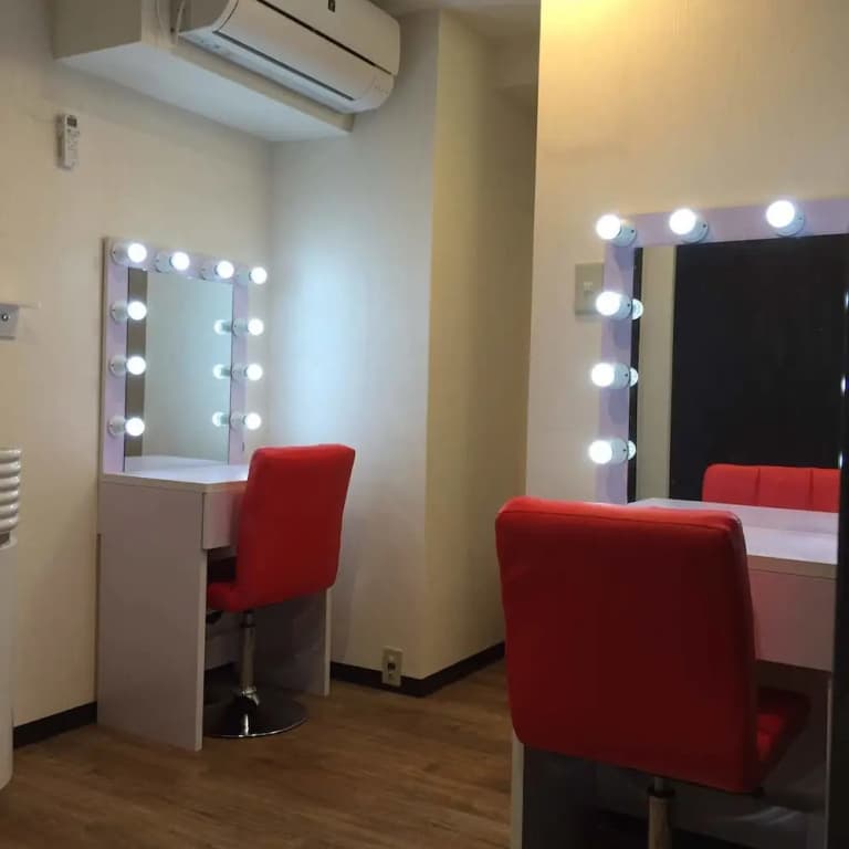 Full Cabin Hostel - photo 11