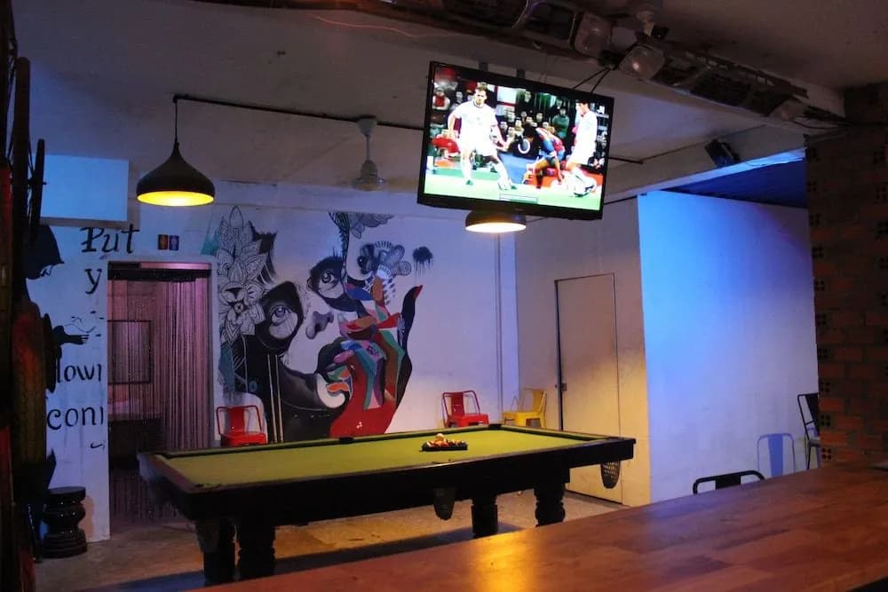 Route 66 Hostel - photo 10