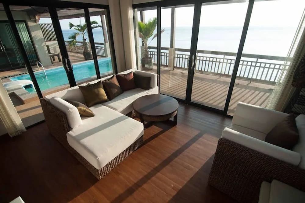 Penn Sunset Villa with Pool 10A - photo 7