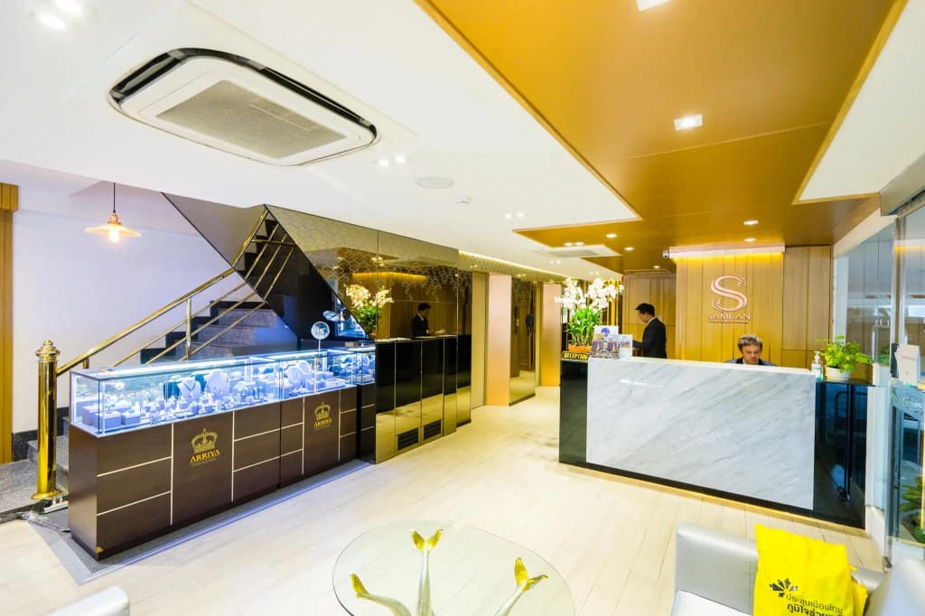 Samran Place Hotel - photo 2