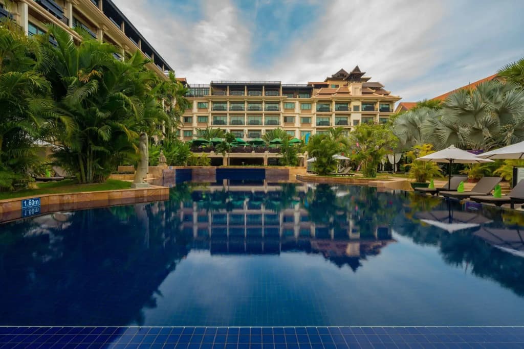 Angkor Miracle Reflection Club - photo 20