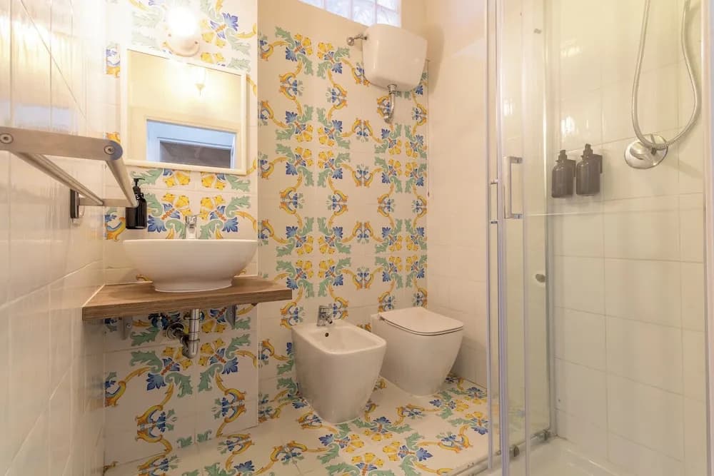 Joe Litty Guesthouse - photo 27