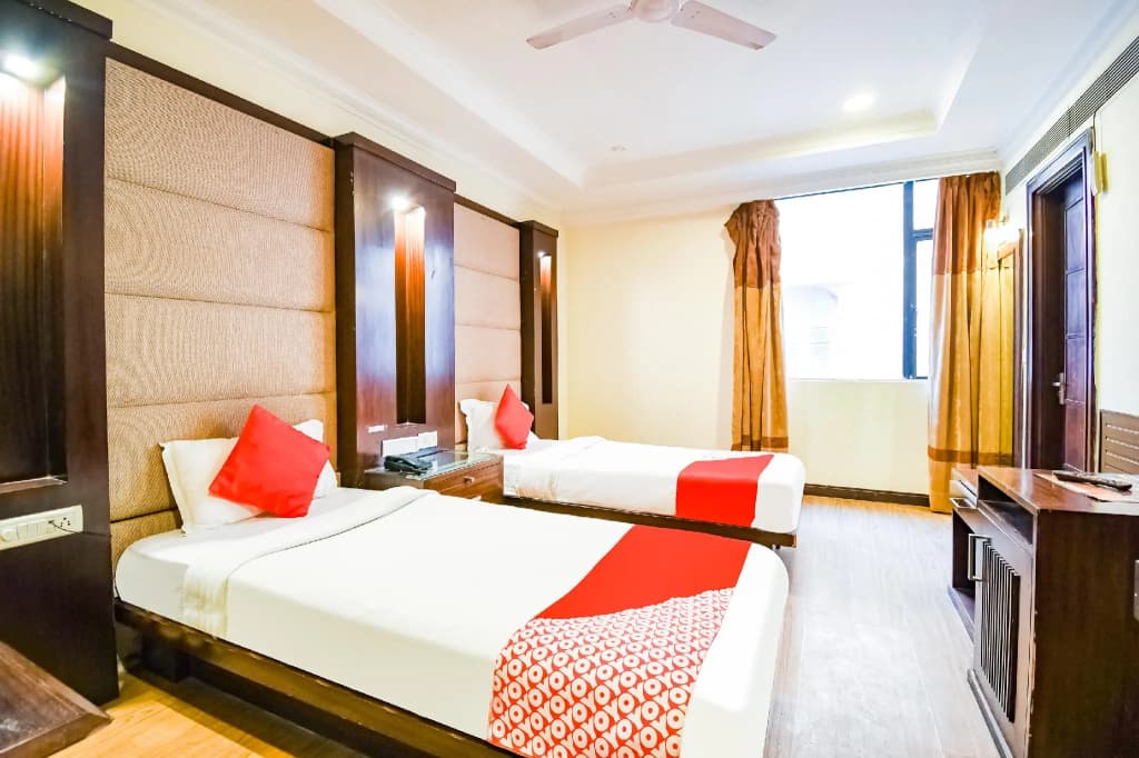 OYO 70791 Imperial Inn - main photo