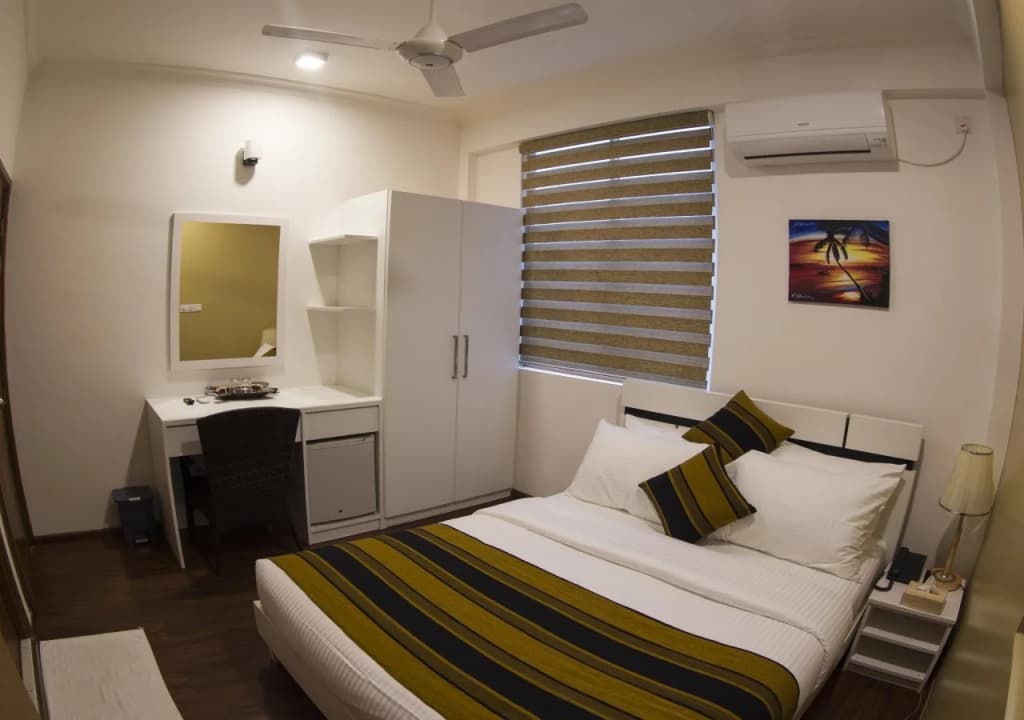 Sunny Suites - photo 2