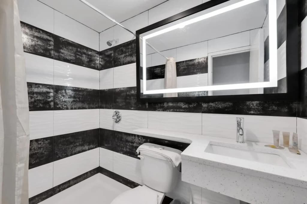 Hotel Mint JFK Airport - photo 7