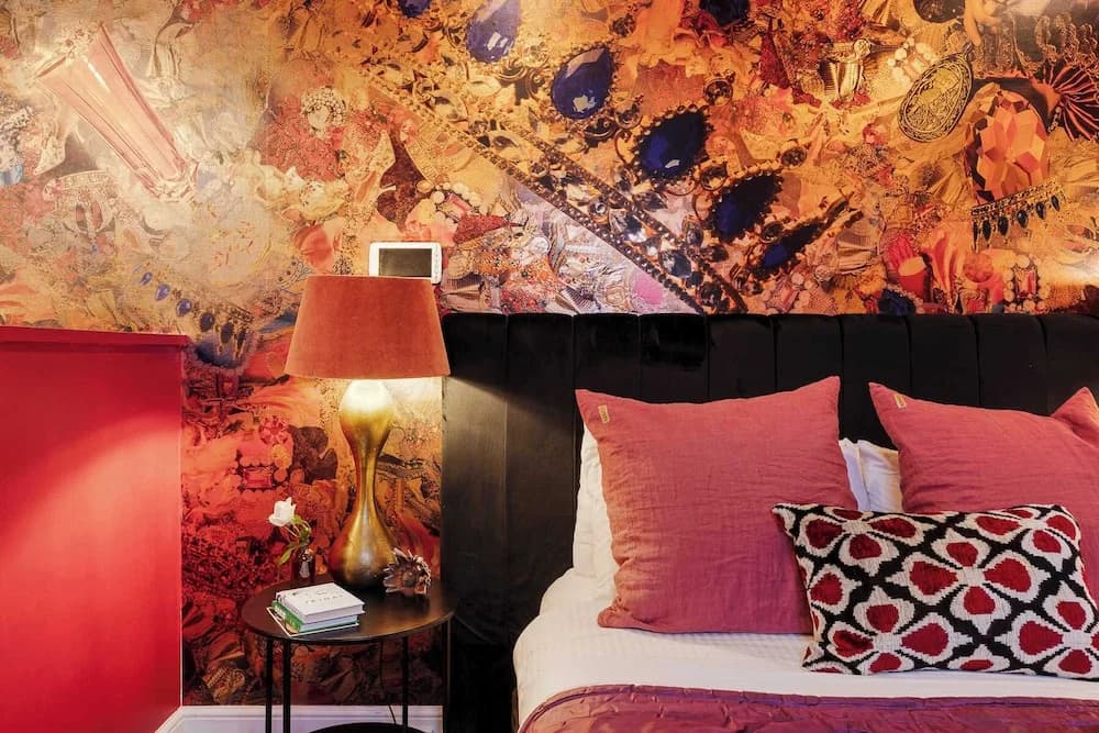 The Empress Direct Access Carlton Gardens - photo 4