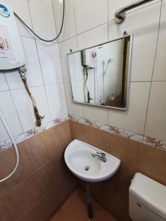 OYO 89817 Hotel Sura - photo 8