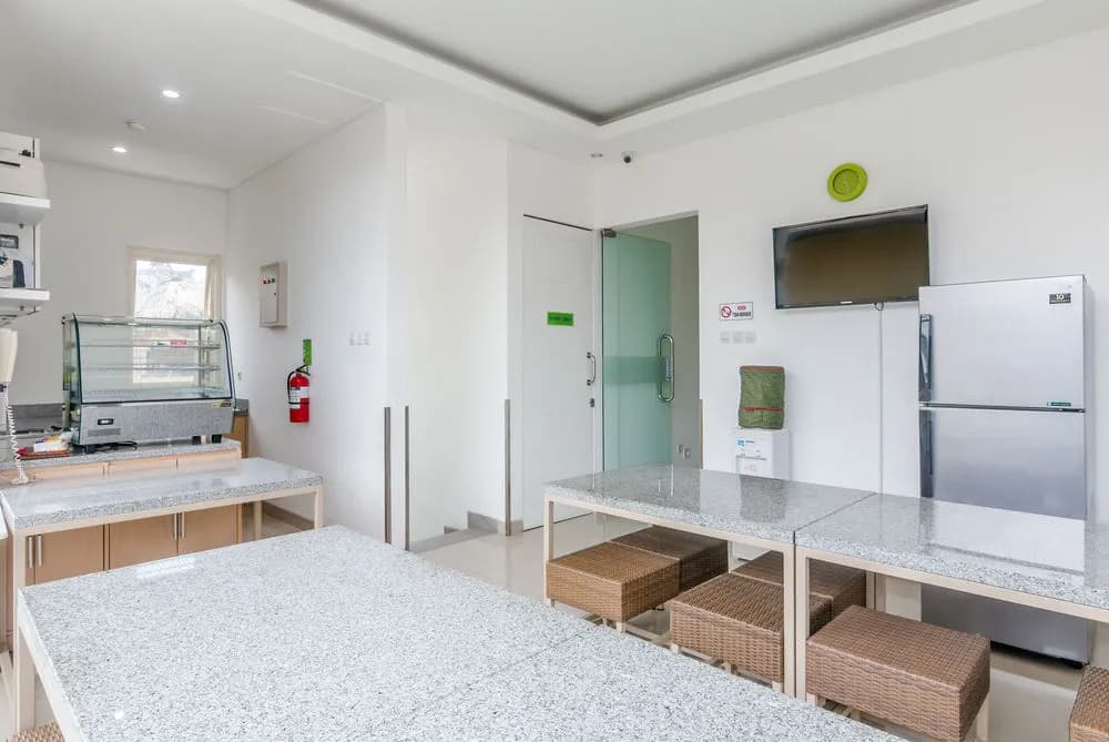 ZenRooms Kuta Kartika Plaza Samudra - photo 4