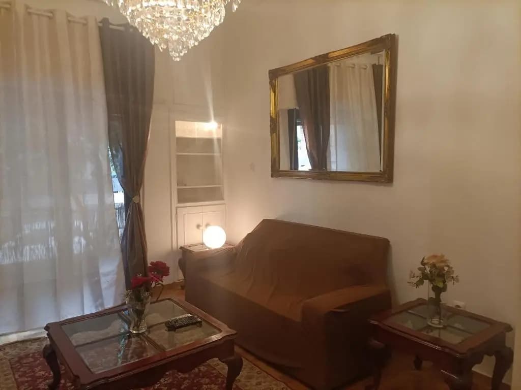 Elegant Apartment - photo 1